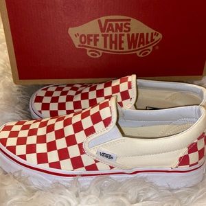 VANS checkered classic slip-ons